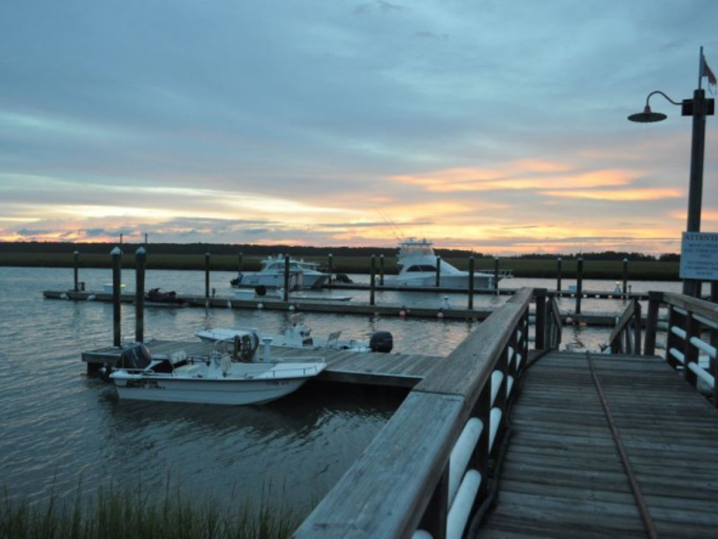 Walk to the docks at the end of our street, enjoy fishing, crabbing and views!