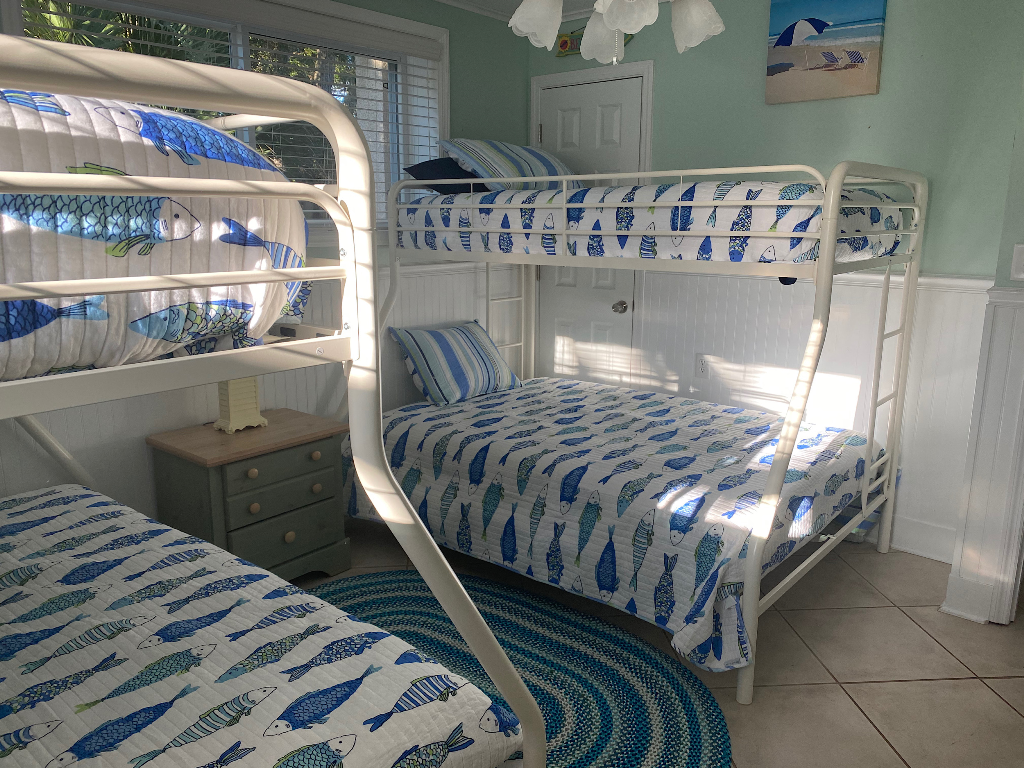 downstairs bedroom with bunk beds (twin beds on top and full beds on bottom)