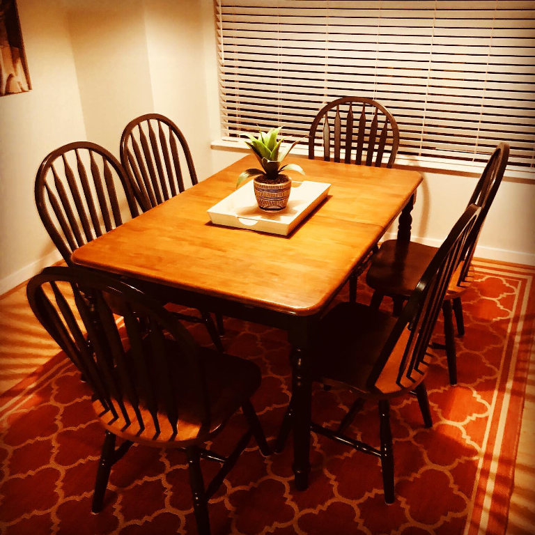 Dining Table for 6, plus highchair