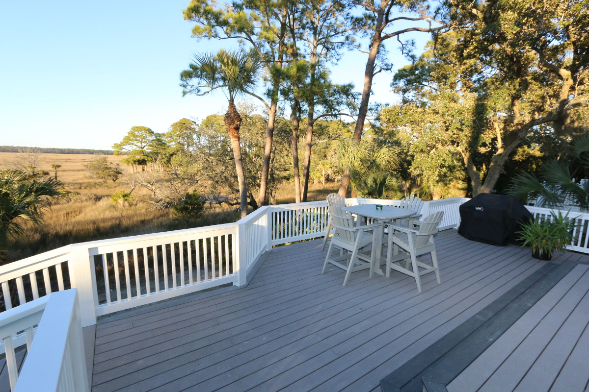 Deck with Grill