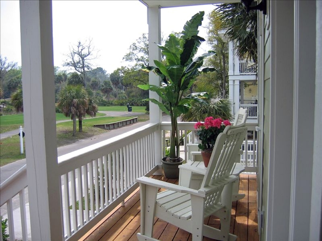 Front porch views of the 18th Tee Box on Davis Love Drive - Fripp Cottages at Ocean Creek, Fripp Isl